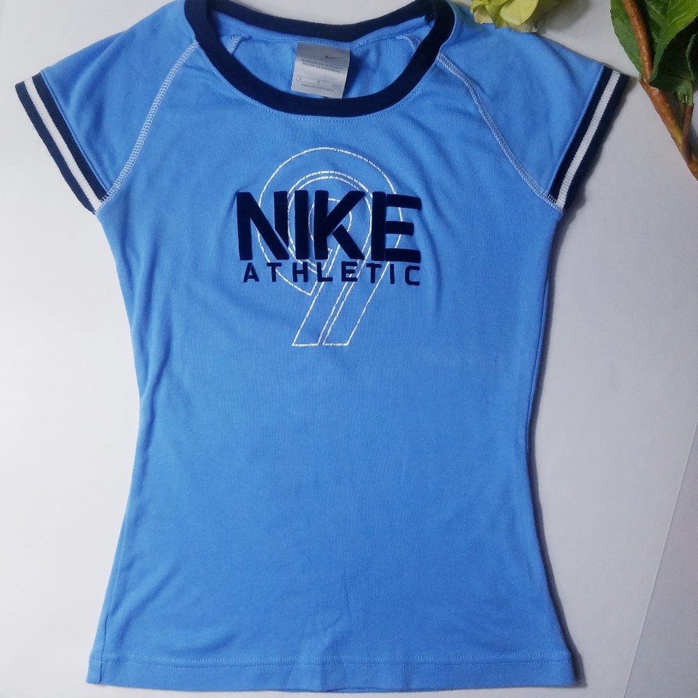 🍎NIKE ATHLETIC WOMENS TEE